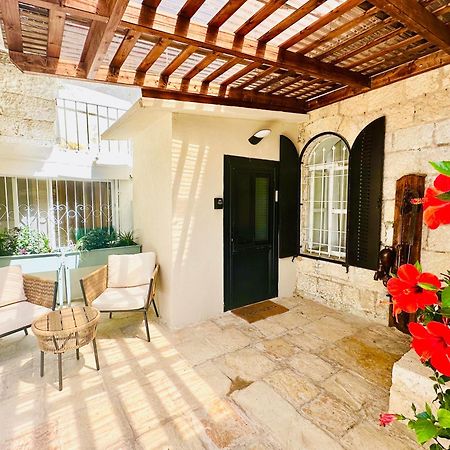 Mamilla View- Suites & Apt Hotel Jeruzalem Buitenkant foto